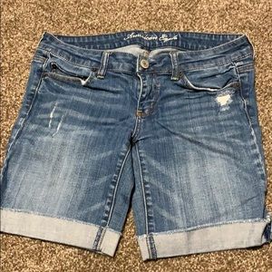 Perfect condition American Eagle Bermuda’s